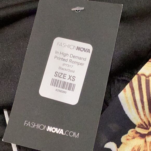 NWT Fashion Nova In High Demand Printed Romper - Black/Gold  XS - Picture 6 of 6